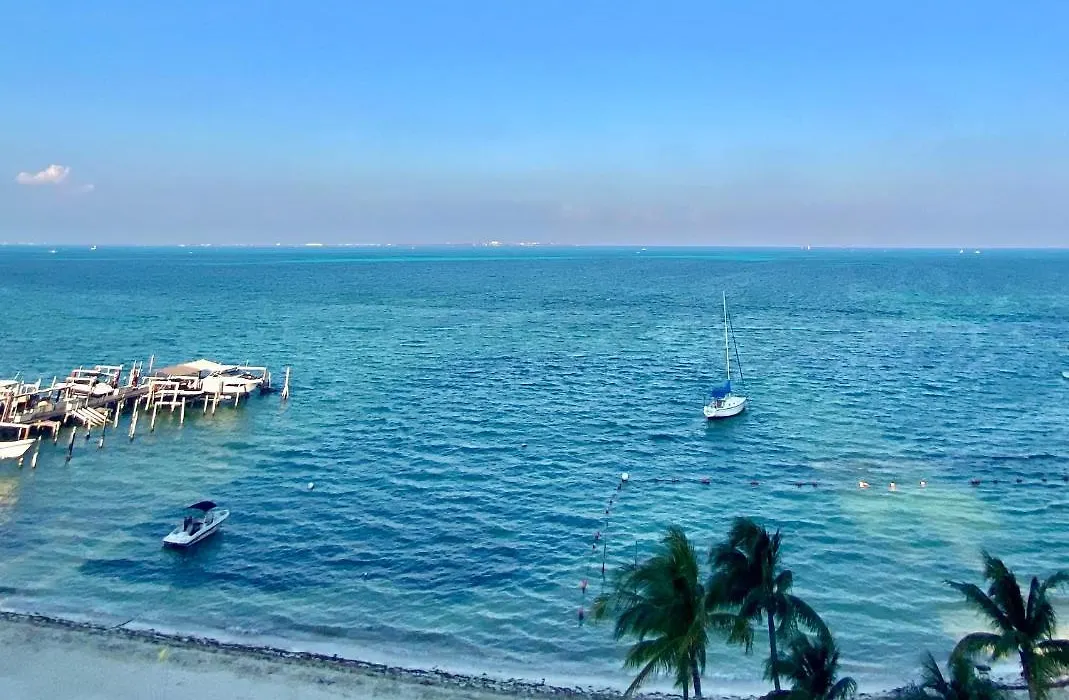 Luxury Beachfront Apartment-1