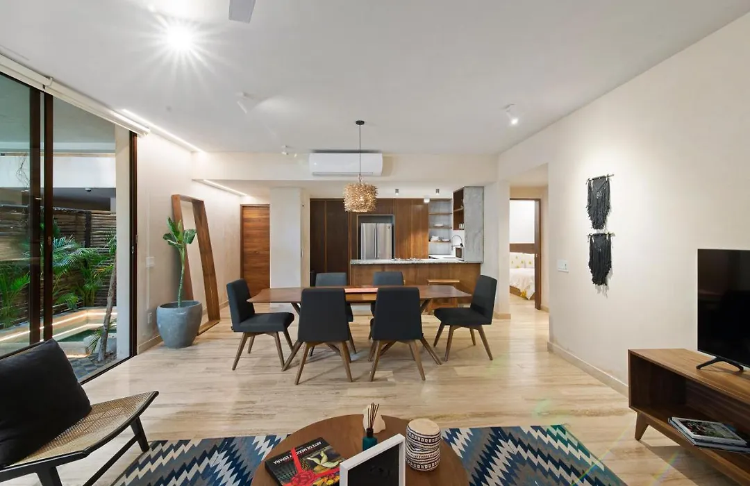 103 Cozy Apartment With Private Terrace 2 Bedroom 2 Ba-1