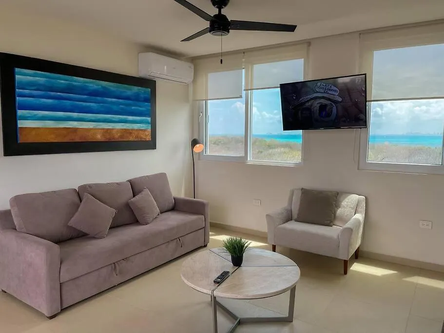 Beautiful Apartment With Stuning Views - M12-1