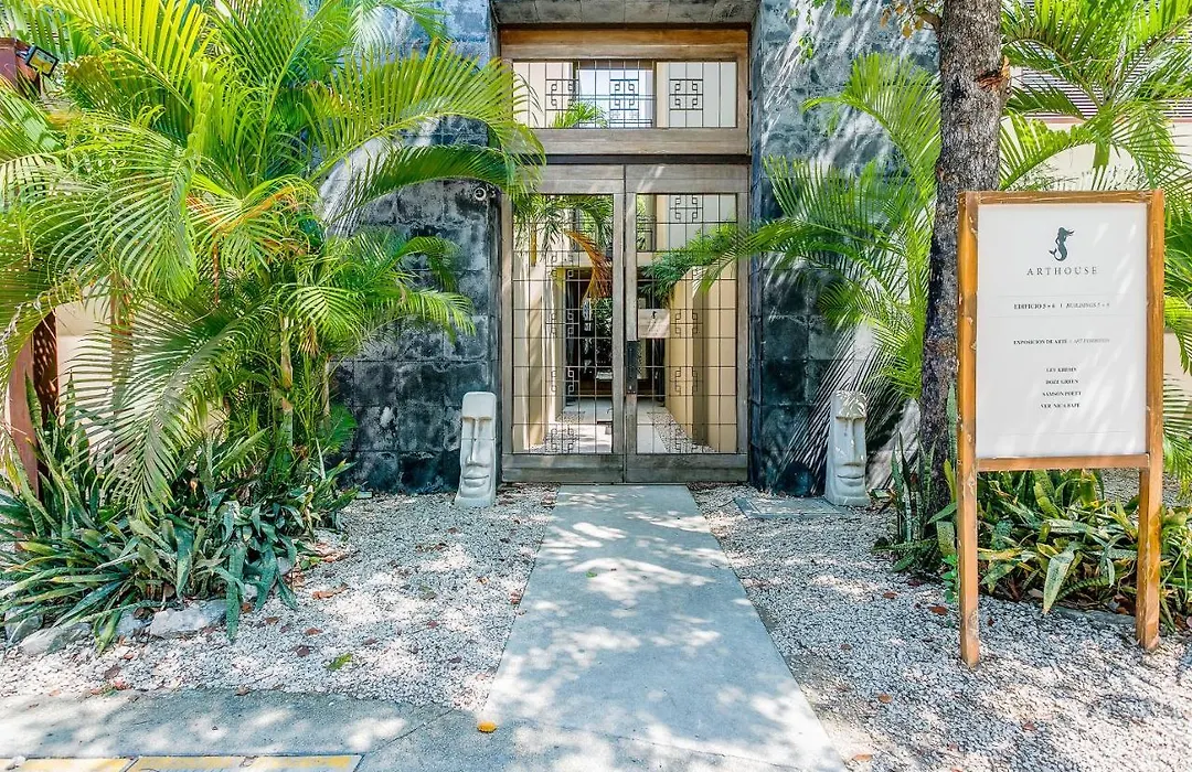 Private Plunge Pool, Art, Spa, Pool With Cabanas-1