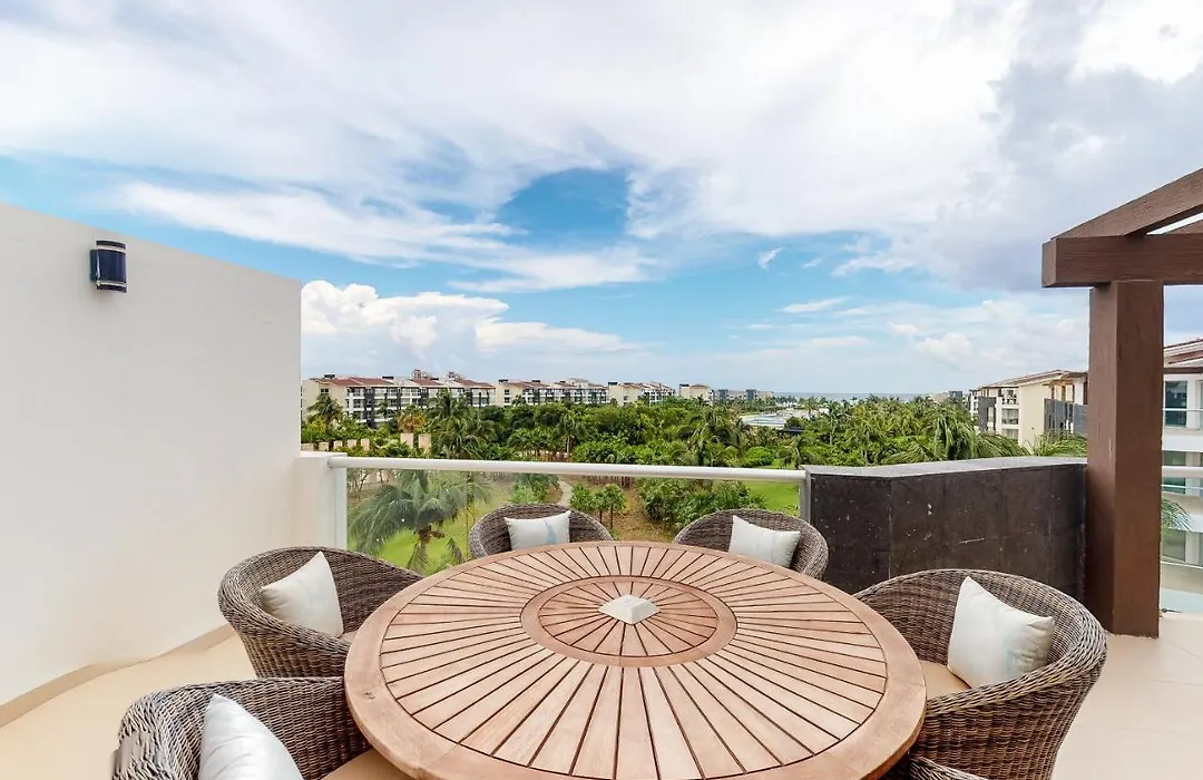 Casa Sky 735 Sur @ Mareazul Beachfront-1