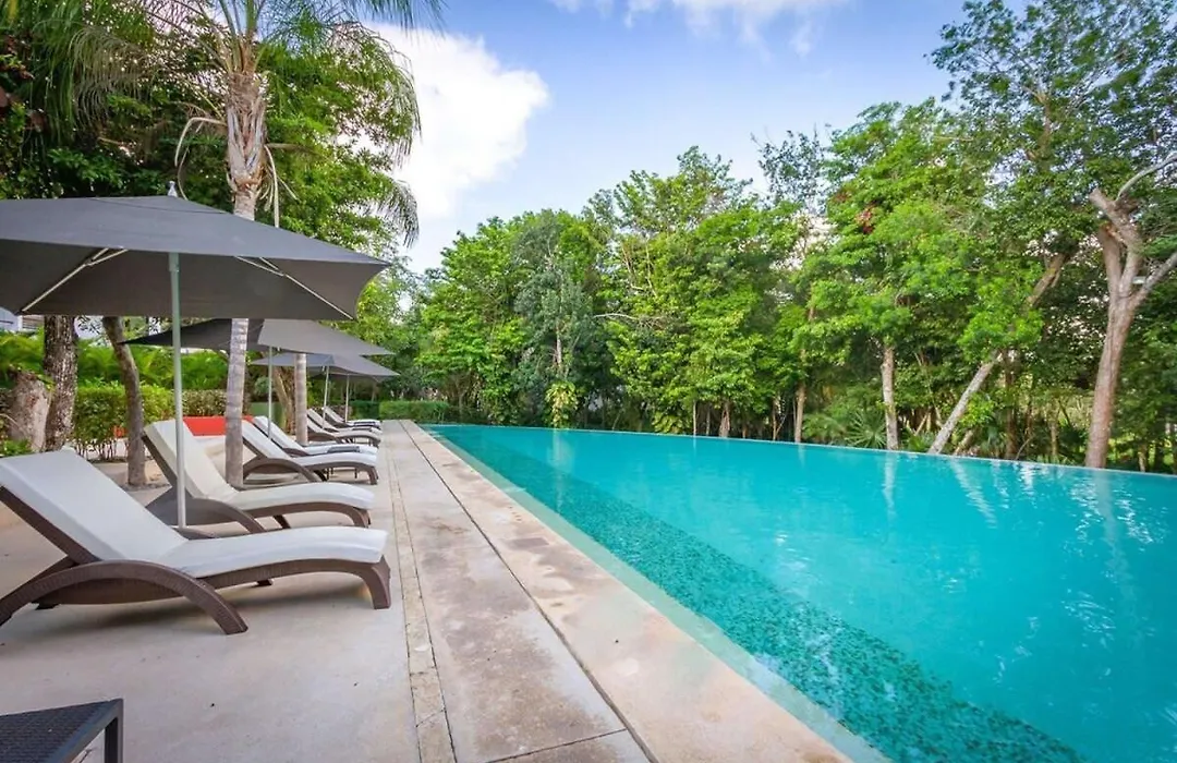 Private Terrace With Plunge Pool L Sat Tv L Beach Access-1