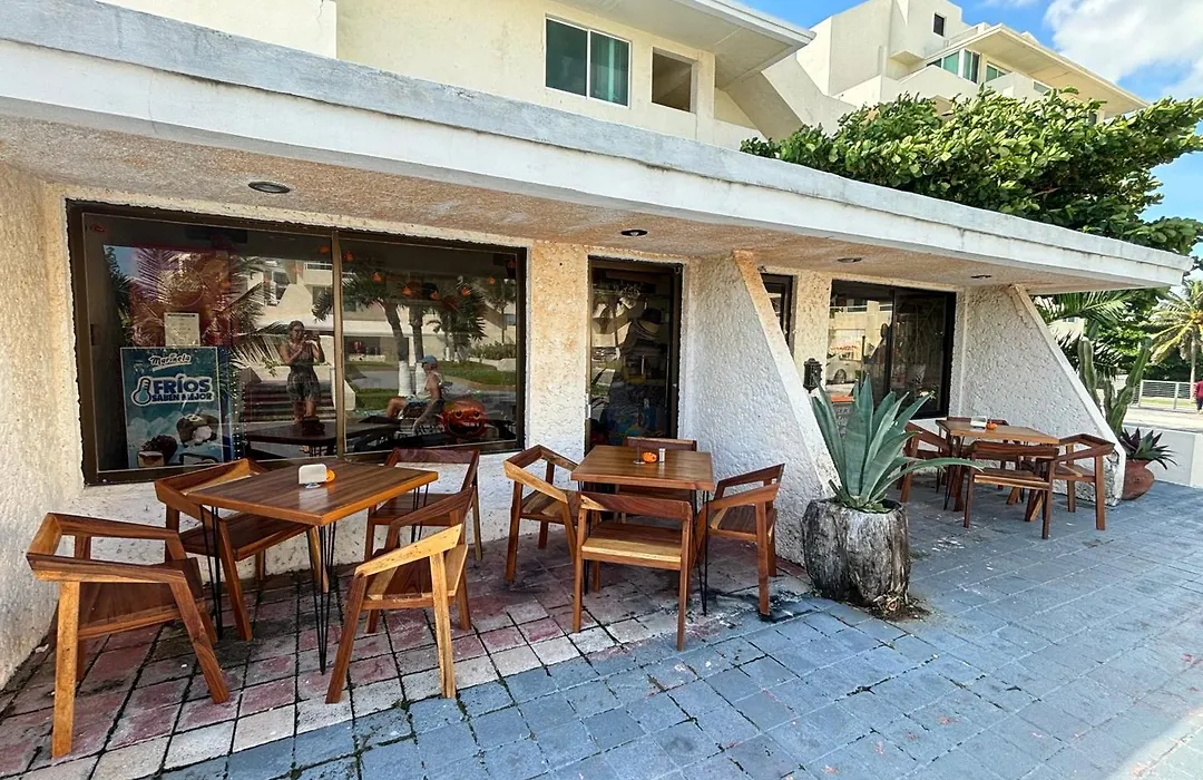 Brisas Shores Beach & Oceanfront Apartments 1 Or 2 Bedrooms Cancun Hotel Zone-1