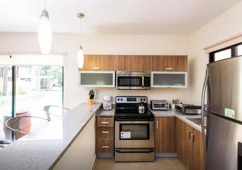 Quiet & Relaxing 2Br Condo In The Most Exclusive Area By Happy Address-1