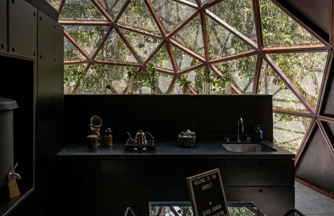 Glass House-1