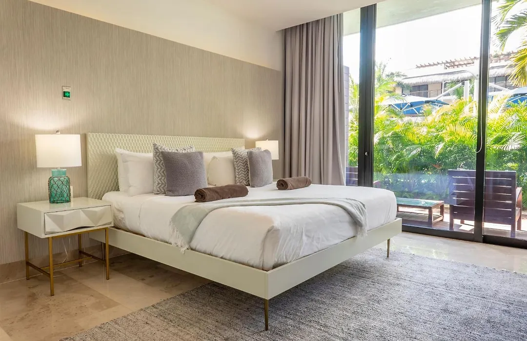 Oceana Luxury Apartment Walk To Beach And Day Club-1