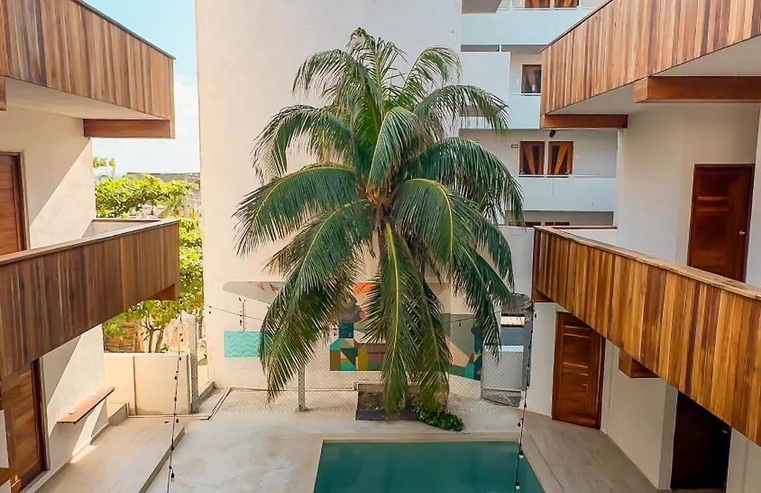 Balu Hotel-1