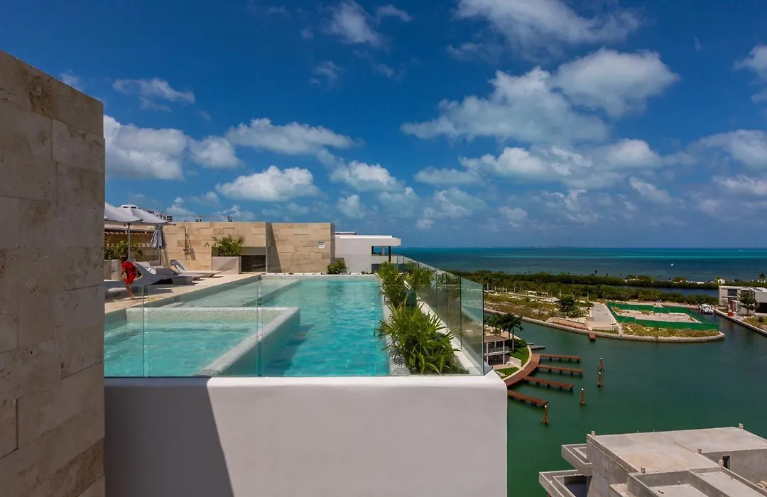 Luxury 3Br Condo* Rooftop Pool, Near The Beach-1