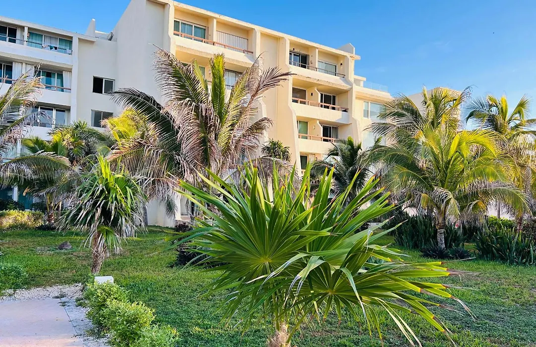 Solymar Beach Condos-1