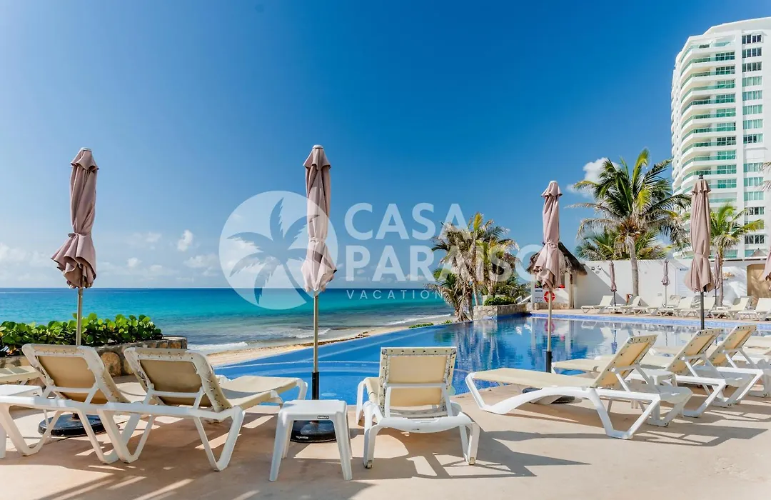 *Turquoise Escape- Beachfront Studio By Casa Paraiso*-1