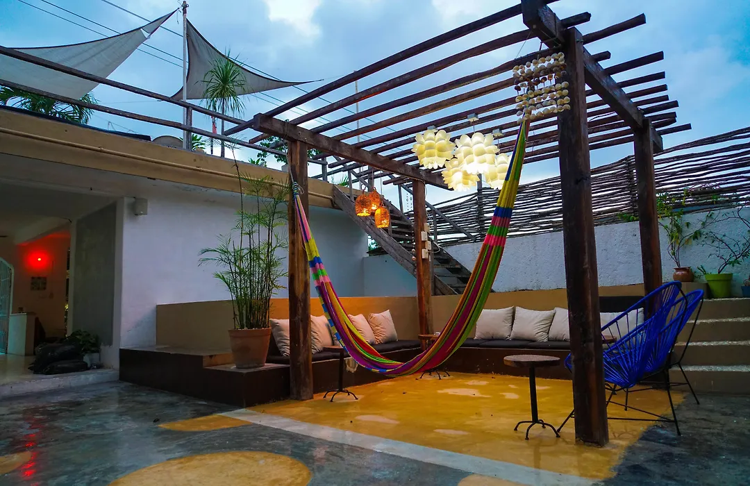 Teetotum Hotel-1
