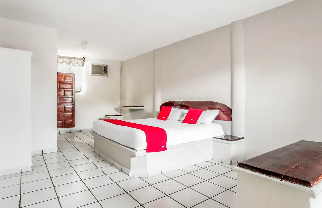 Oyo Hotel Jaguar-1