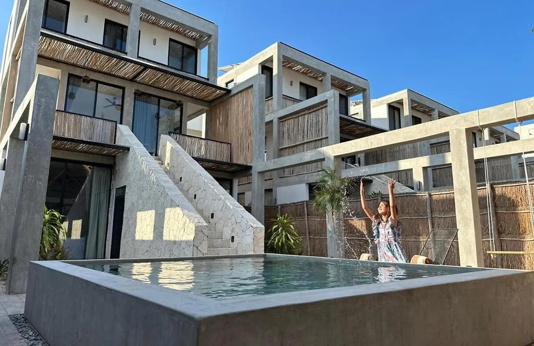 Corazon Toh - Luxury Experience-1