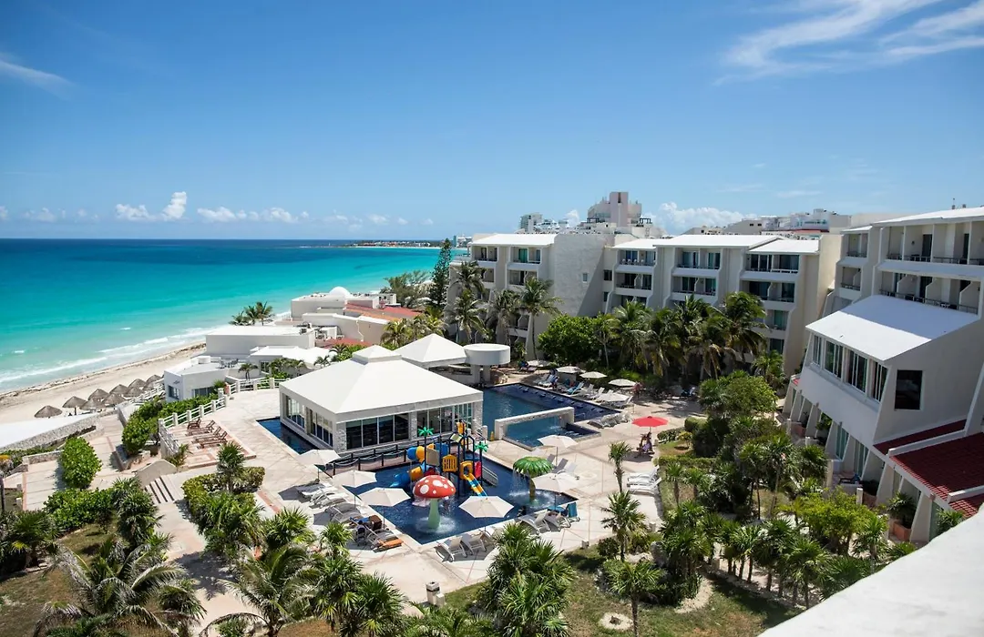 Beachview & Balcony 3905-1