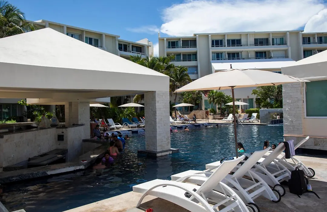 Beachaccess Hotelzone 3705-1