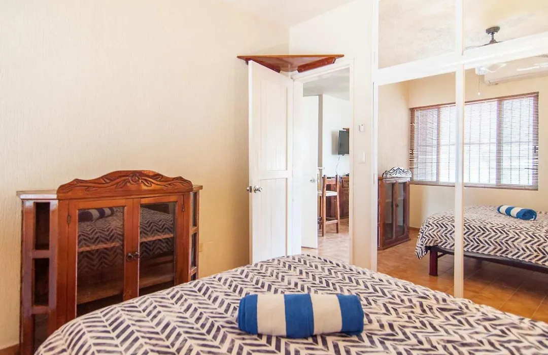 Beachfront 2Br Condo In Playa I Steps To 5Th Ave!-1