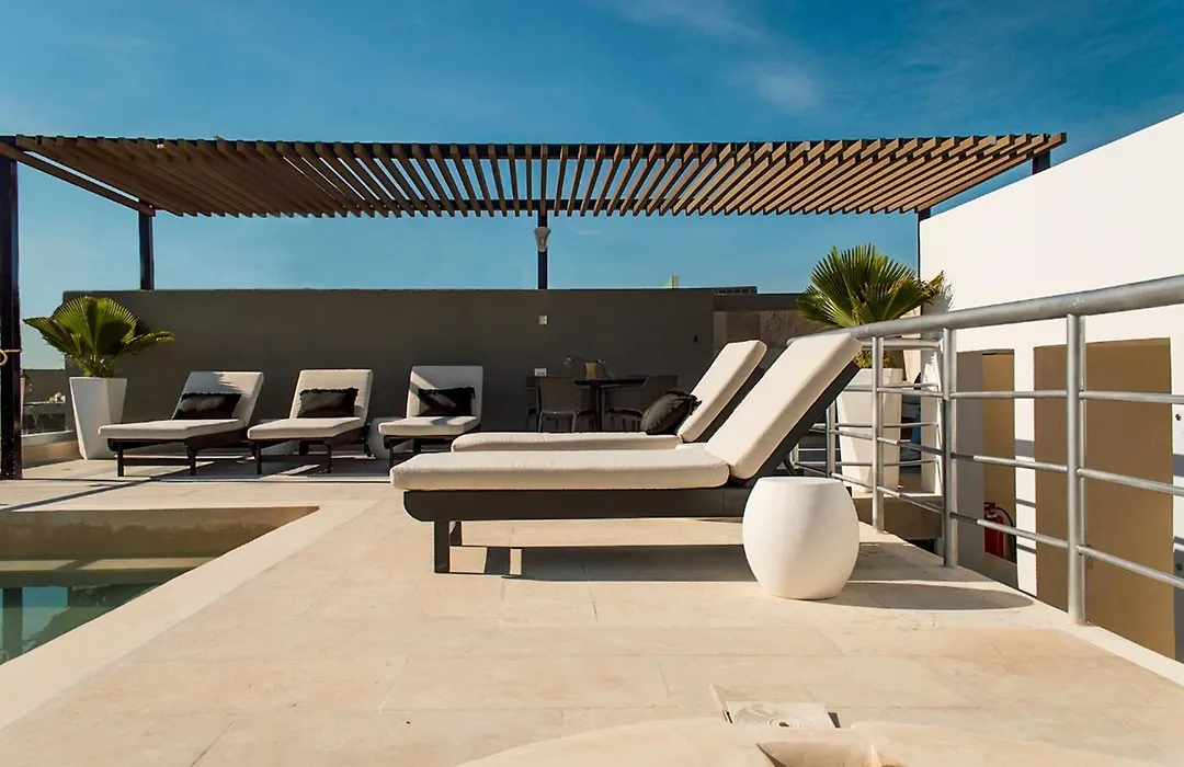 2Br Oasis W Rooftop Pool & Ocean View - Apartment-1
