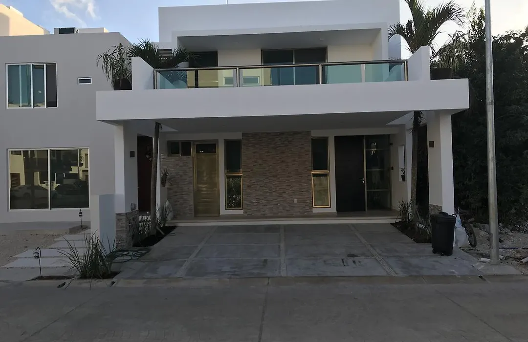 Cancun Airport Zone-1