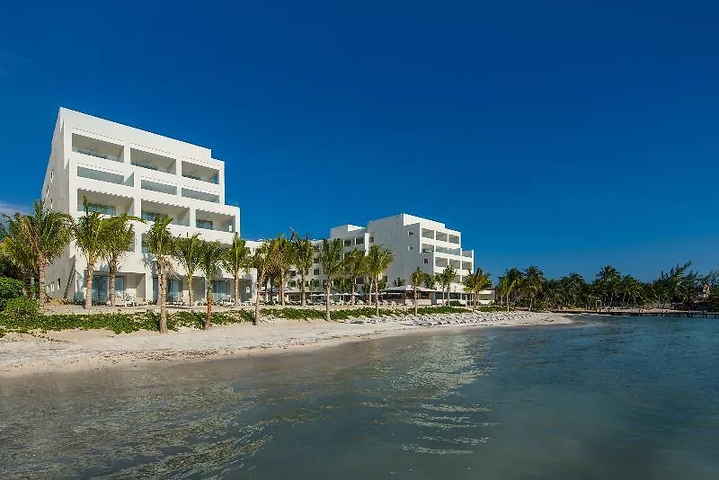 Izla Beach Front Hotel-1