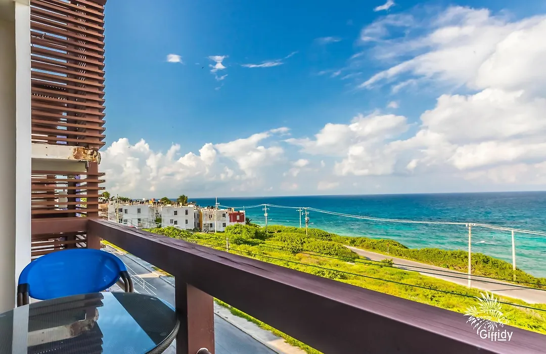 Deep Blue Condos - 103-1
