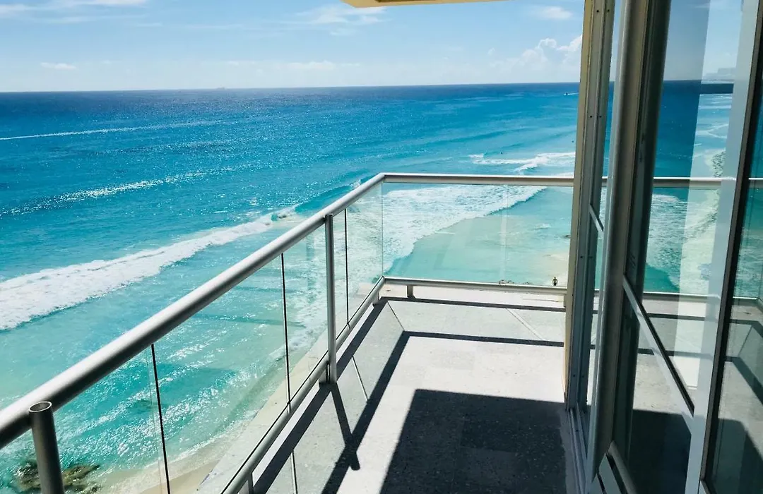Stunning! 2 Bdrm Beach/Oceanfront Condo On Cancun Beach - Hotel Zone-1