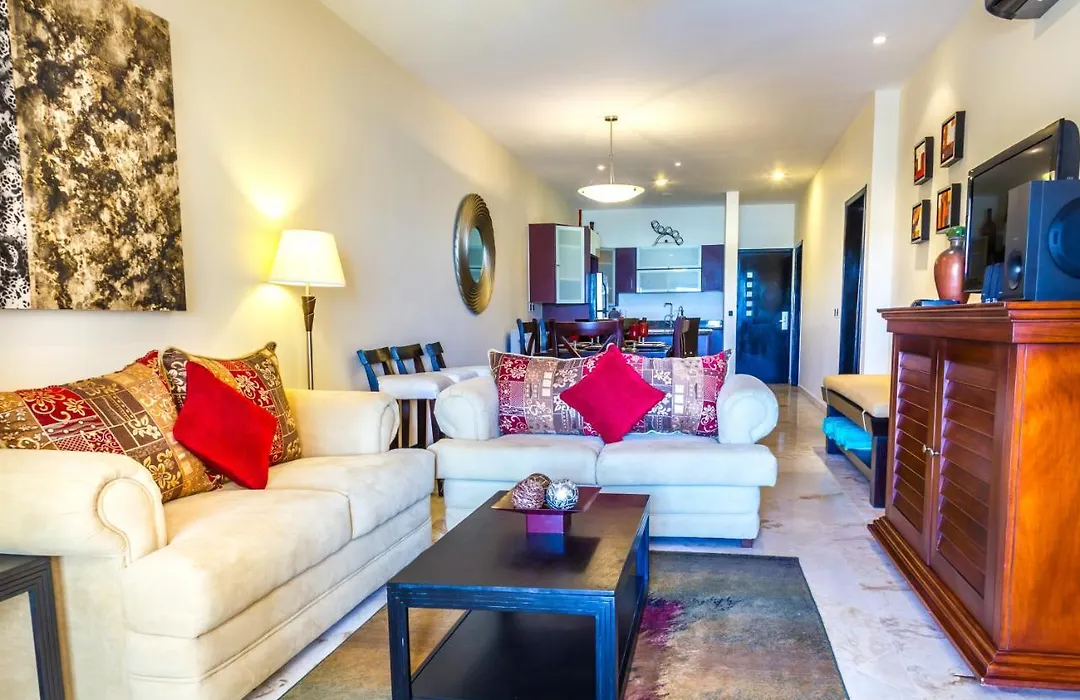 El Faro Oceanfront Apartments By Bvr-1