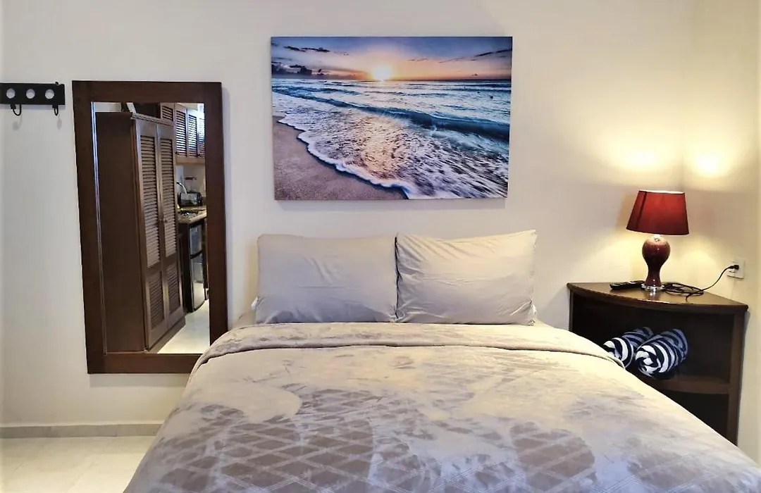 Coralito Malecon Luxury Studio-1
