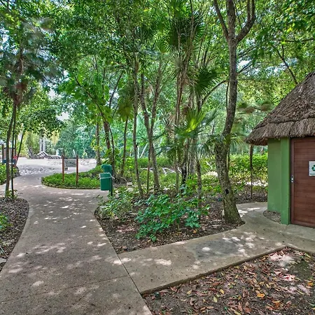 Upscale Resort-Style Condo In Tao Community!-2