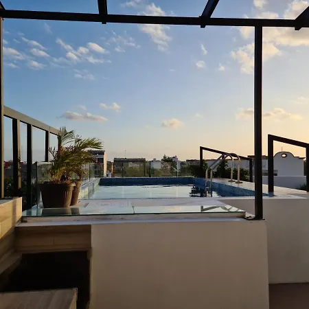 Luxury Apartment 2Br, Pool Roof, Near To The Beach-2