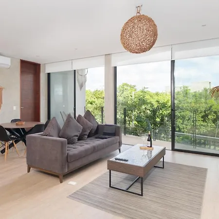 Modern 4Br Apartment In La Veleta With Rooftop Pool, Amazing Amenities & Incredible Jungle View-2