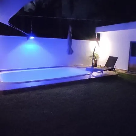 Casa Abril Cozzy Suites-3