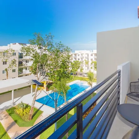 Kuxaan Paradise • Penthouse • Roof Terrace & Grill-2
