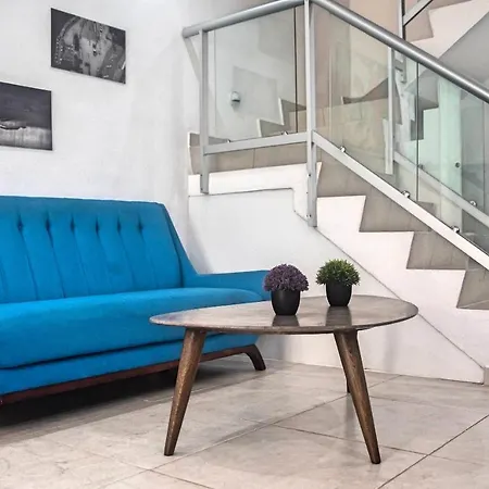 Stunning Beach Holidays House With 24H Security-2