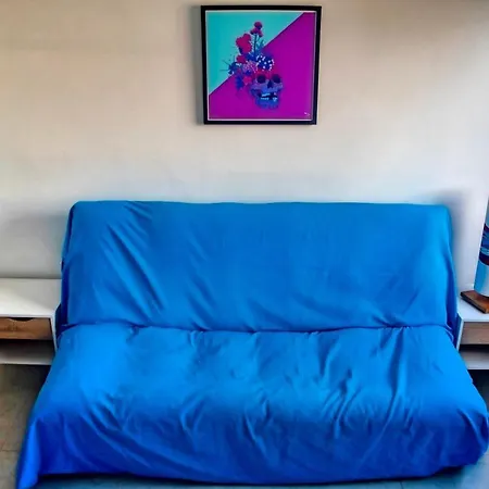 Stunning Beach Holidays House With 24H Security-3