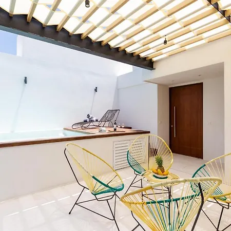 Baeak- Ph5D- Art Penthouse Studio Private Pool Gym-2