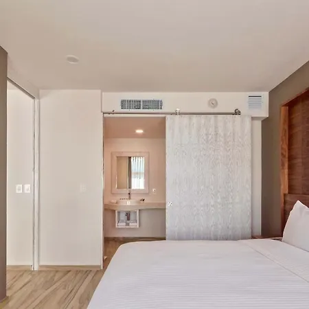 Newport House Playa Boutique Hotel-3