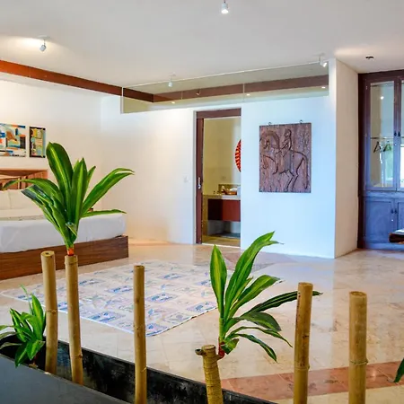 La Palma Beachfront Hotel & Club Nautico-2