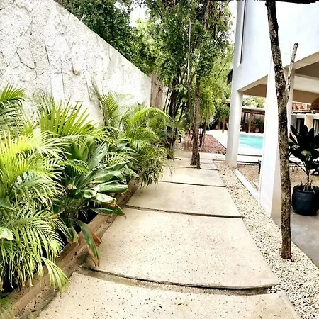 Taanah Poolview 1Br Apartment Ecochic-2