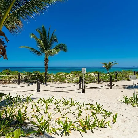 Hakuna Matata 725N At Mareazul Beachfront-2