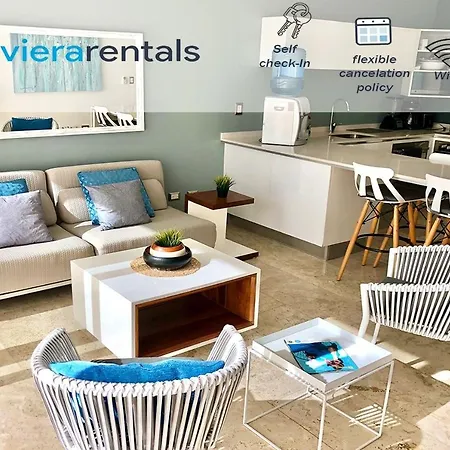 Ideal Location Steps From The Beach-2