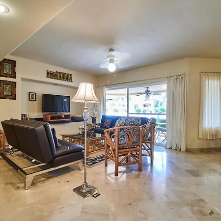 Peaceful & Rustic Apartment Beachfront, Swimming Pool & Terrace Awesome Amenities-3