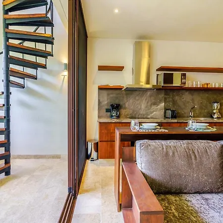 Jungle Luxury In Private Residential Area & Stunning Rooftop By Stella Rentals-3