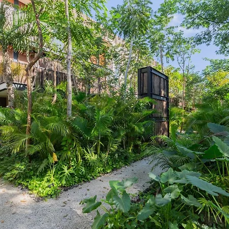 Elegant And Tropical Apartment In Private Gated Community In Aldea Zama-3
