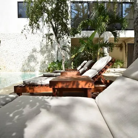 Chic-Modern Apt W/Pool, Garden, Parking & 3 Bikes-3