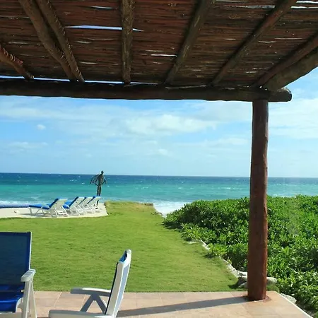 La Casa Blanca Beach Front-3
