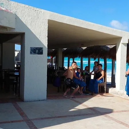 Departamento De Lujo En Condominios Solymar-2