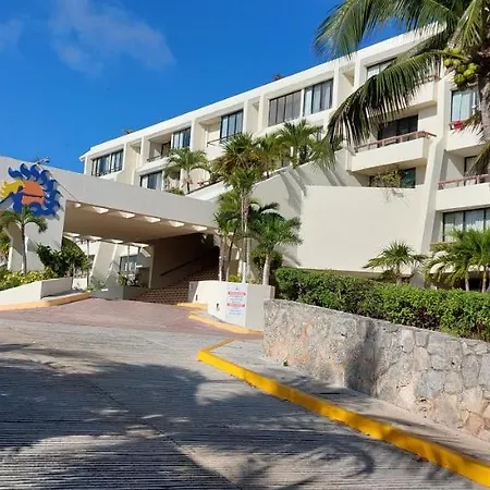 Departamento De Lujo En Condominios Solymar-3