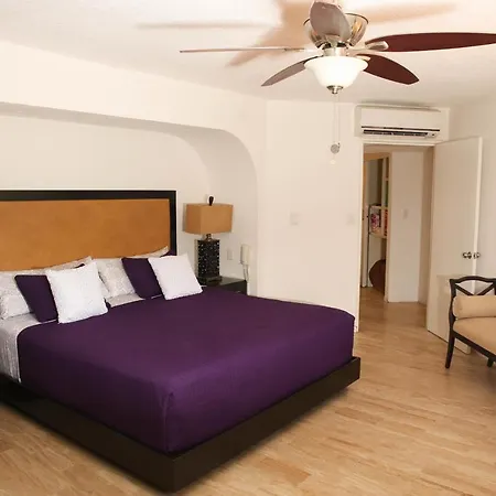 Amazing Villa With Private Swimmingpool, 5 Bedrooms, 5 Bathrooms-3