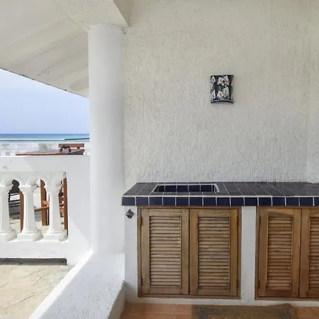 Casita Azul Oceanfront 1 Bed Condo Pms6-3