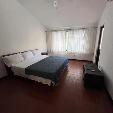 Villa Iguana Con Alberca-3